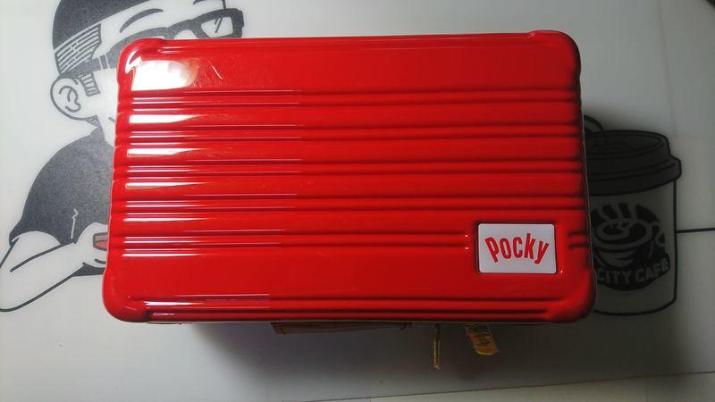 全新 7-11 限量 Pocky 巧克力 格力高 紅色硬殼 旅行包 過夜包 化妝包 盥洗包 隨身包 收納包