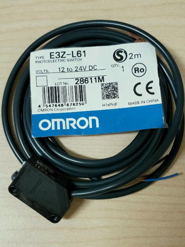 OMRON E3Z-L61光電開關