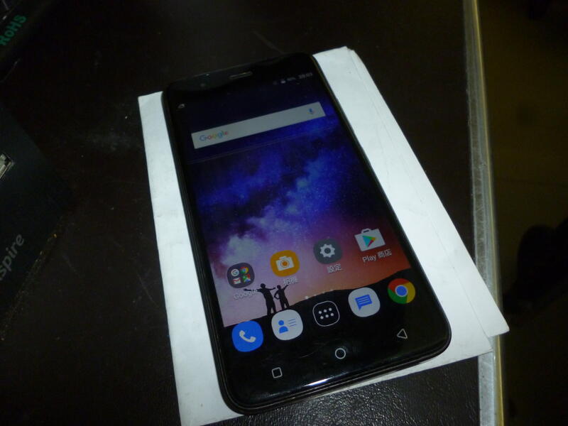 鴻海M5s手機300元-功能正常螢幕細紋32G