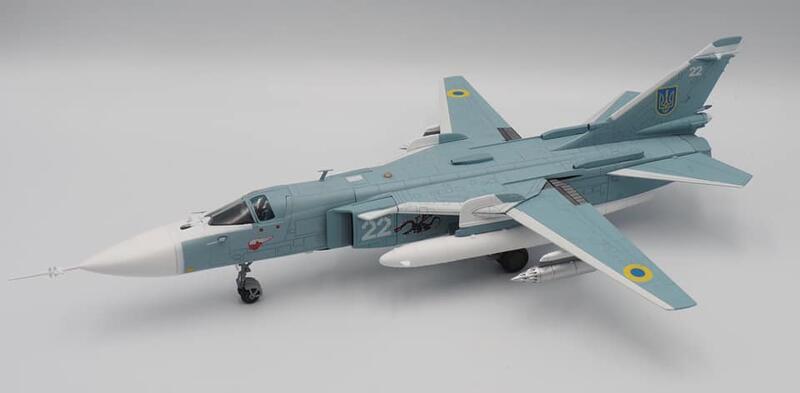 【模王 預購】Calibre Wings Su24 Su-24M 烏克蘭塗裝 比例 1/72 合金完成品 722403