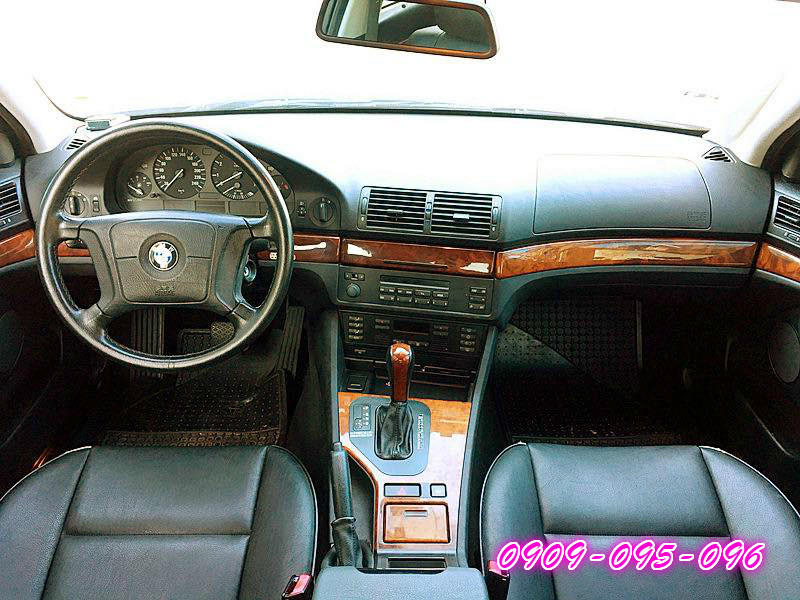【 市場最美黑內裝 】 BMW 520I 天窗版 經典E39型 稀有黑內裝