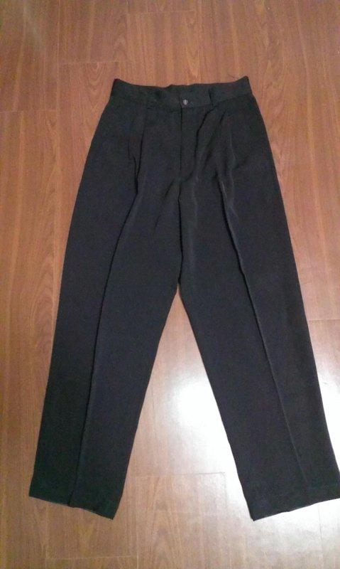 黑色西裝褲 (艋舺劇中穿著類似褲款)