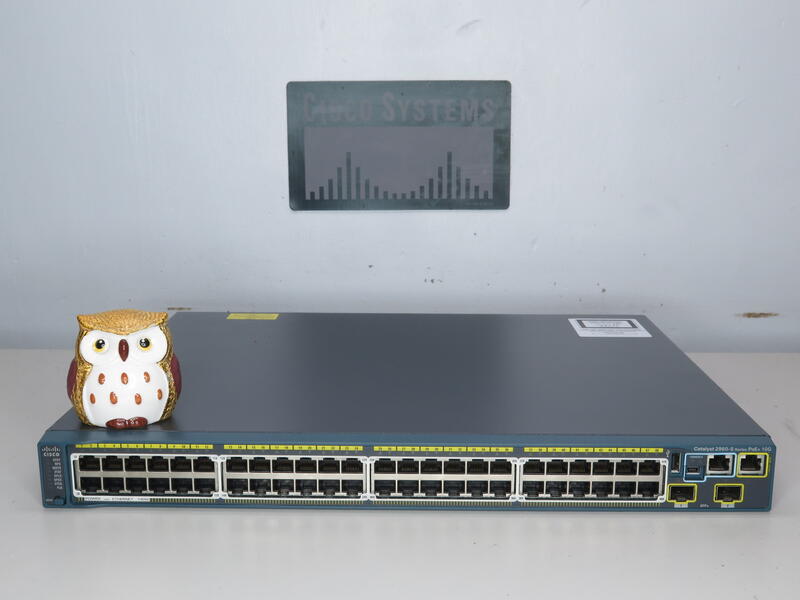 Cisco WS-C2960S-48FPD-L  48PORT GIGA POE+  uplink 10G  Swi