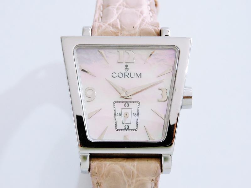 真品 CORUM 崑崙 珍珠母貝設計珠寶女錶