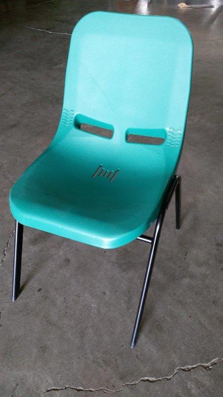 (WEN小屋)(含稅價)(台灣製造)(可堆疊)(綠色)P2孔透氣椅/靠背椅/上課椅/學生椅/補習椅(台中40年老店