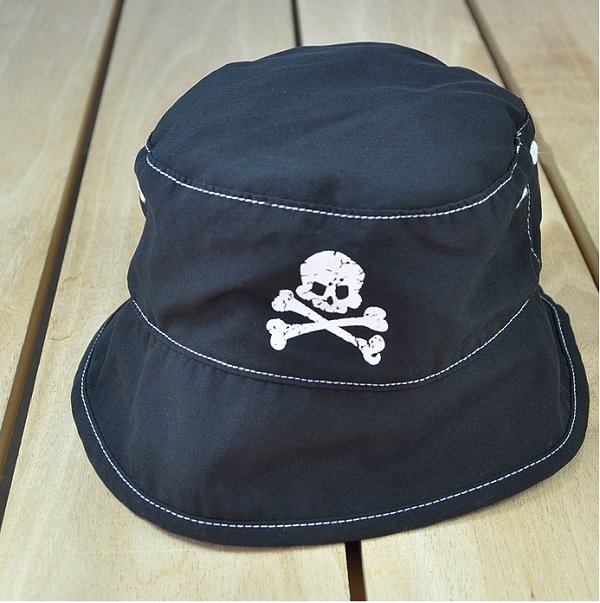 【Mini  Young】歐美品牌  帥氣骷顱頭圖案 兒童 漁夫帽  造型帽 遮陽帽 帽子