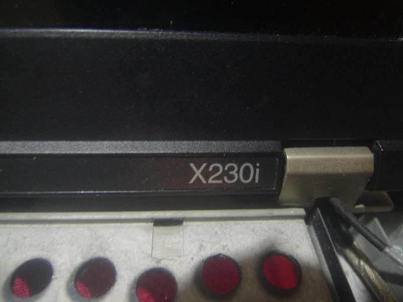 Lenovo X230i X230 零件機 拆賣 ( D殼、屏線、轉軸、風扇、散熱器、喇叭)