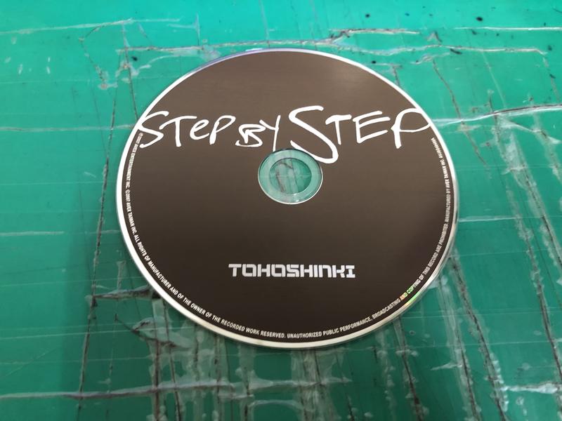 二手裸片 CD 專輯 東方神起 TOHOSHINKI STEP BY STEP 2CD <Z78>