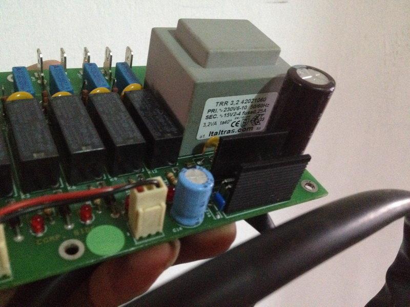 低價清倉12V訊號控制線組指示燈PLC/RELAY繼電器輸出控制模組