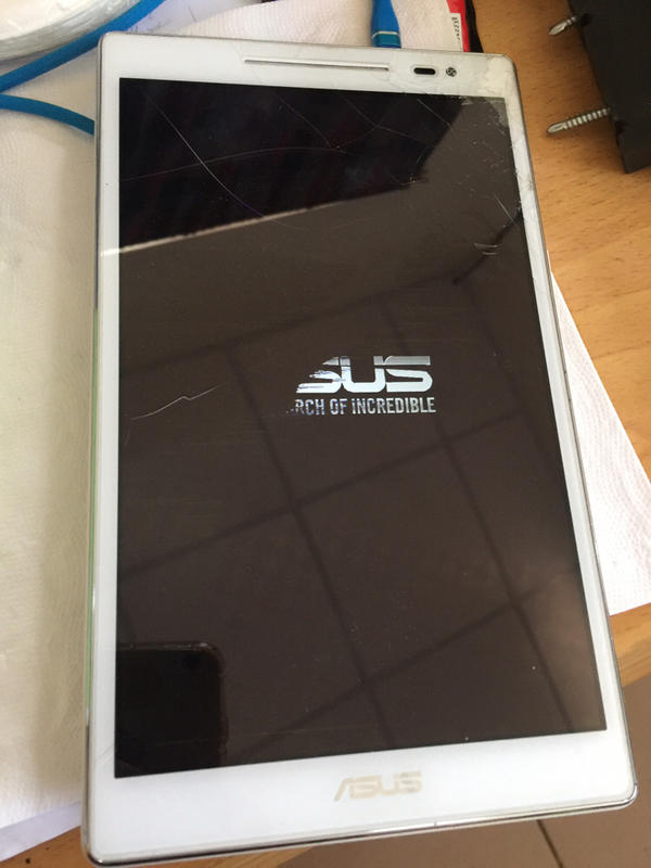 Asus p024 8吋平板修好一台，另一台零件機