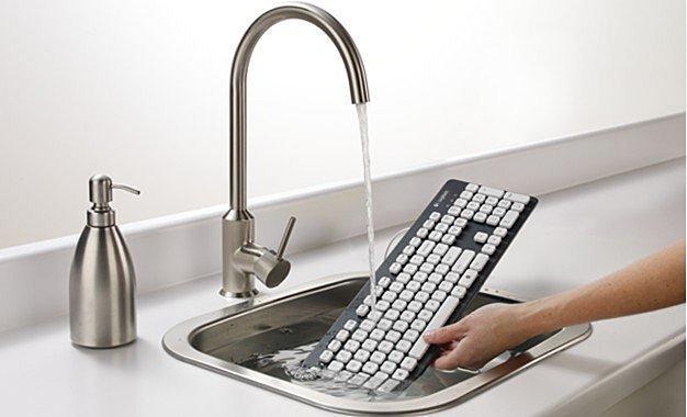 英文版 Logitech羅技K310可水洗式USB鍵盤,雷射印刷 隨插即用 防水鍵盤 有線鍵盤 超薄可清洗 靜音