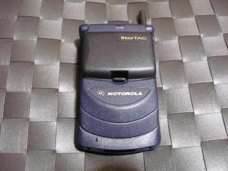 Motorola GSM系統大卡StarTAC手機