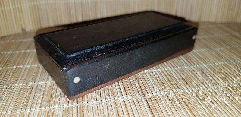 @@@六合堂@@@日本早期牙點，黑檀木盒~。沉香盒~印盒~多功能珍貴小盒，隨身精品盒。長8.3寬4.3高1.5公分。