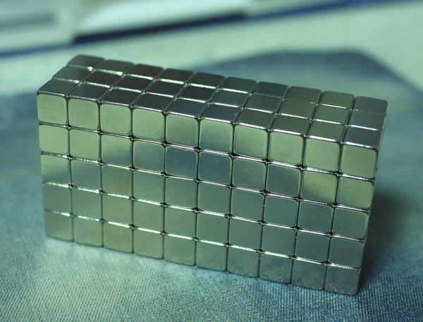 ■萬磁王■釹鐵硼磁鐵-10mmx10mmx10mm-正方形強力磁鐵-書局賣60歐