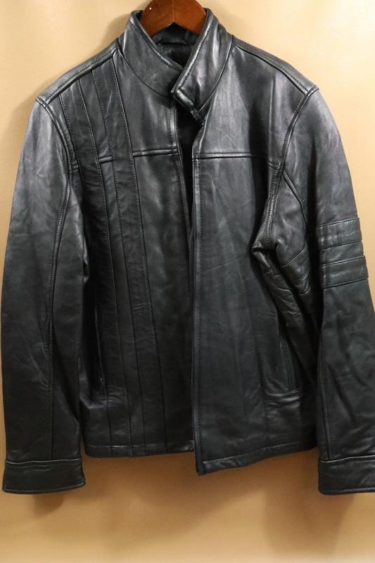 二手 2880元 Kenneth Cole Black Leather Jacket 男S號