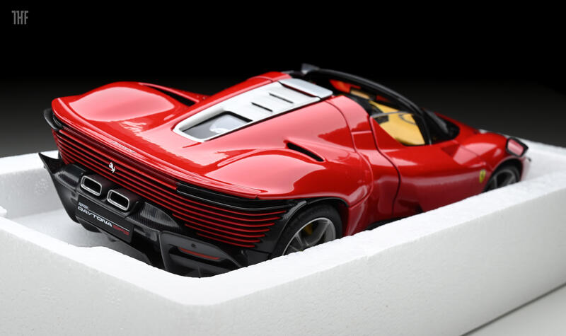 【歐洲限定】Ferrari Icona Daytona SP3 紅 精緻版 1/18 BBurago Signature | 露天市集 | 全 ...