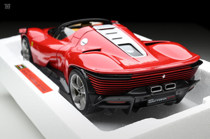 【歐洲限定】Ferrari Icona Daytona SP3 紅 精緻版 1/18 BBurago Signature | 露天市集 | 全 ...