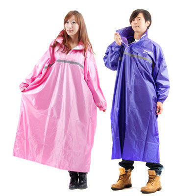 【程程小舖】風采型尼龍太空型(套頭款式)雨衣~~兩件可"免運"！！＜＜粉紅.迷戀紫.寶藍三色可選＞＞