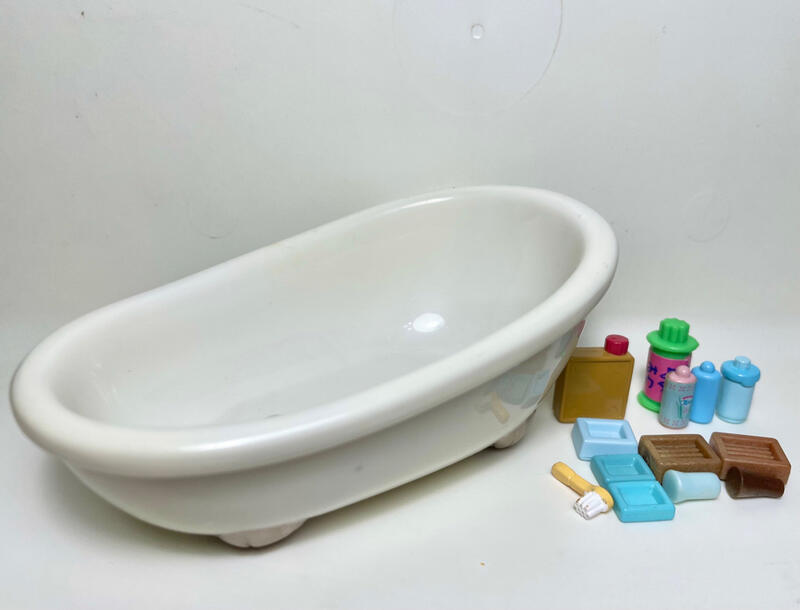 二手·散件★五寶村★正版 森林家族 塑膠浴缸 牙刷 皂盒 清潔用品 浴缸栓塞