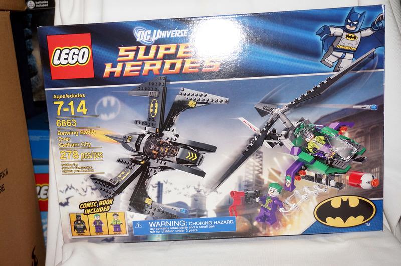 樂高 6863 蝙蝠戰機與小丑直升機 (全新品,未拆)    LEGO