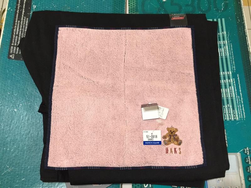 《M-SHOP》DAKS 小方巾 毛巾（粉色底藍白紅條紋熊熊圖案）約28*28cm 日本製 100%綿 川邊（株）