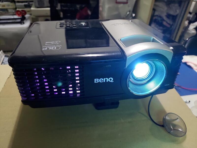 特價優惠中 BenQ MP575 3000流明 DLP投影機 功能正常（二手品）