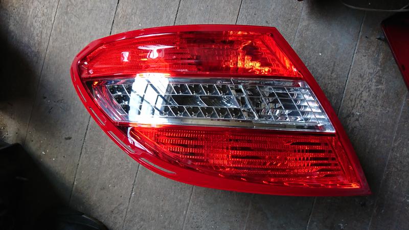 Mercedes-Benz W204 原廠 ODELO LED 左尾燈