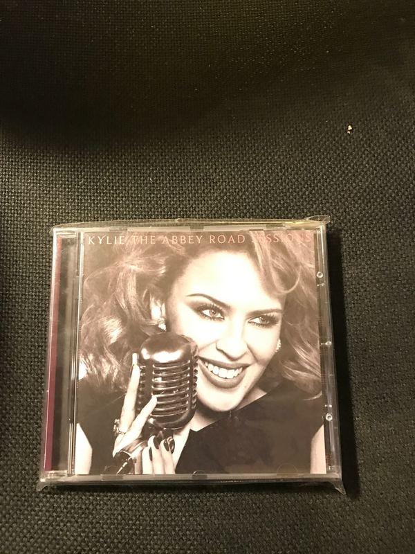(全新未拆封)Kylie Minogue 凱莉米洛 - The Abbey Road Sessions 艾比路醇精選CD