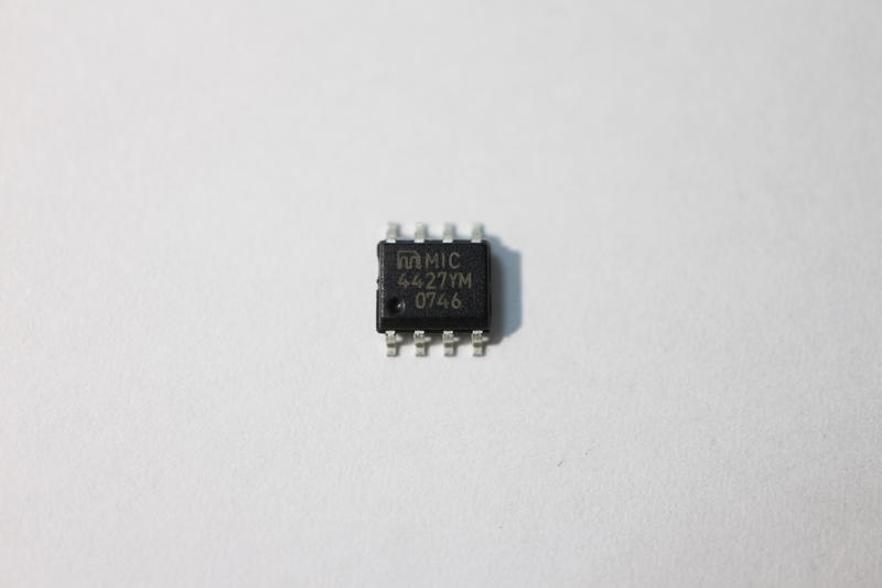 【廣維電子】MOSFET驅動  MICROCHIP MIC4427YM SOP8 【產品編號129020025】