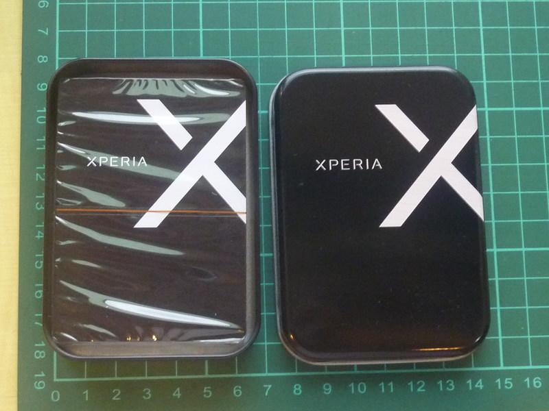 Sony Xperia 鐵盒裝撲克牌