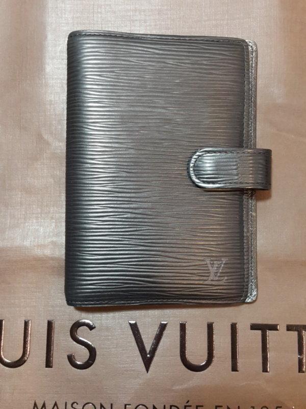 Louis Vuitton 證件夾LV記事本夾 名片夾 信用卡夾 短夾 黑色 二手真品狀況好 有Chanel