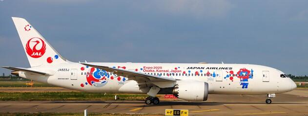 期間限定　Ph 1/400 JAL Boeing787-8 JA823Jです。 Japan Airlines (JAL) 787-8 Dreamliner JA823J (Expo 2025