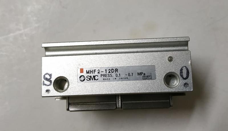 SMC MHF2-12DR 導軌滑台氣缸