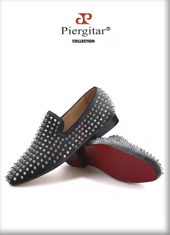 皮爾吉達Piergitar 新款 進口 天鵝絨灰色 男士鉚釘鞋 紅底 潮流低幫鞋歐美 蹬樂福鞋 情人送禮 時尚高檔品位