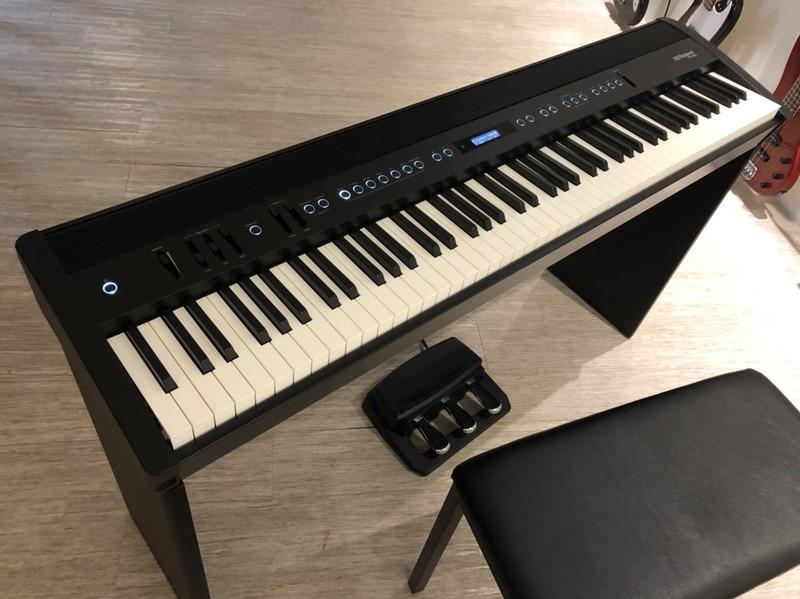 免運 Roland FP-60X 黑色 電鋼琴 數位鋼琴 含琴架 88鍵 藍芽 到府安裝 台中 大鼻子樂器 現貨供應