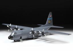 イギリス空軍 輸送機 C-130K 非常口 タグ キーホルダー 実機タグ D2M