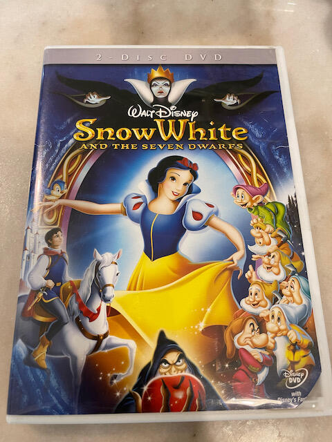 絕版品)白雪公主Snow White 雙碟裝鑽石版DVD(迪士尼公司貨)有國語發音