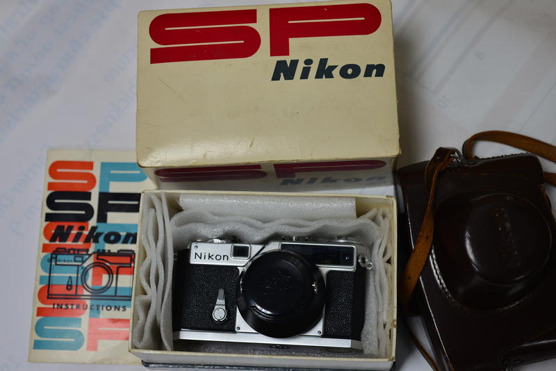 Nikon SP 機身 5cm f1.4鏡頭 遮光罩 皮套 元箱 說明書