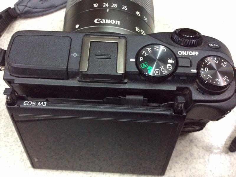 【明豐相機維修 ][保固一年] CANON EOS M3 液晶螢幕破裂 黑畫面 LCD排缐 無法開機 維修服務 M2
