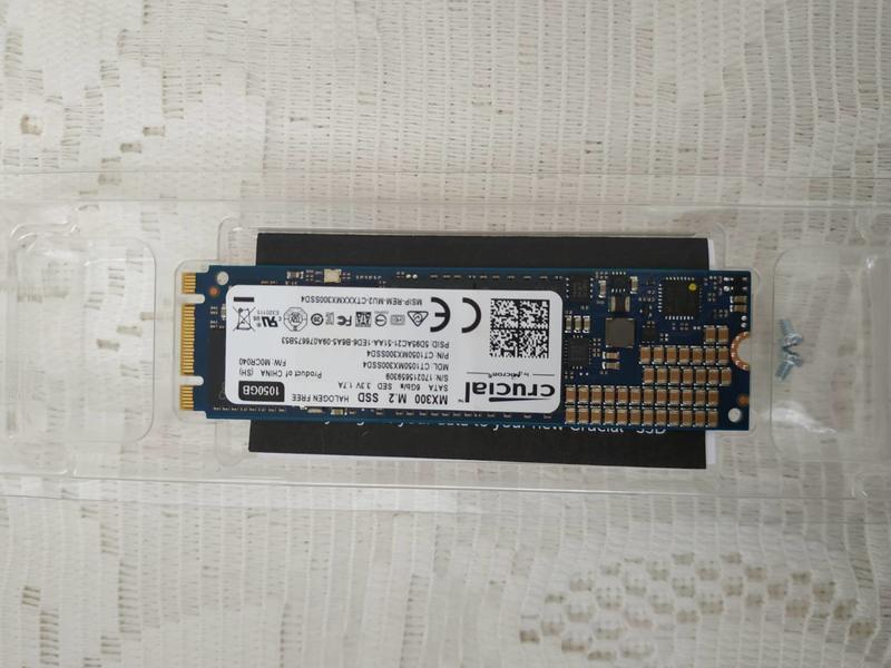 美光Micron Crucial MX300 1050GB SSD (M.2 Type 2280)