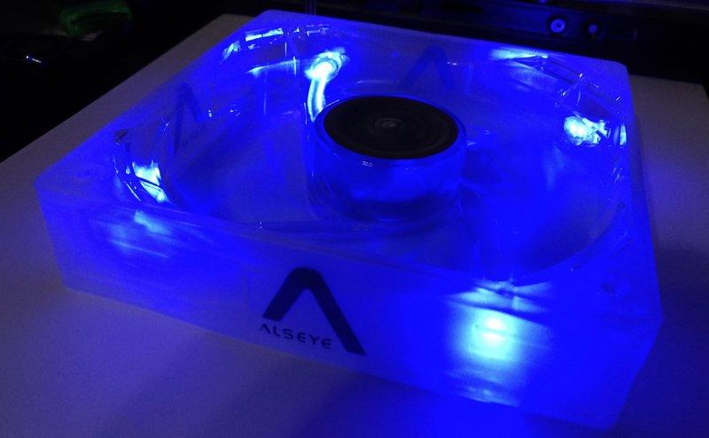 送濾網 Si-Light-B 4LED 藍光 半透明矽膠框防震低噪音風扇  機殼/冷排風扇 120x120x25mm