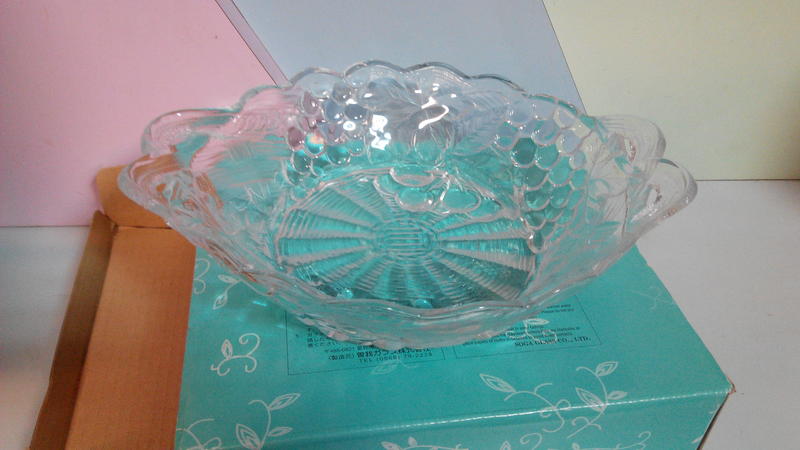 (I31)全新未使用!!日本製 SOGA  水果盤 (30CM 玻璃盤 糖果盤 編織造型 細緻花朵圖案~實圖拍~售出不退
