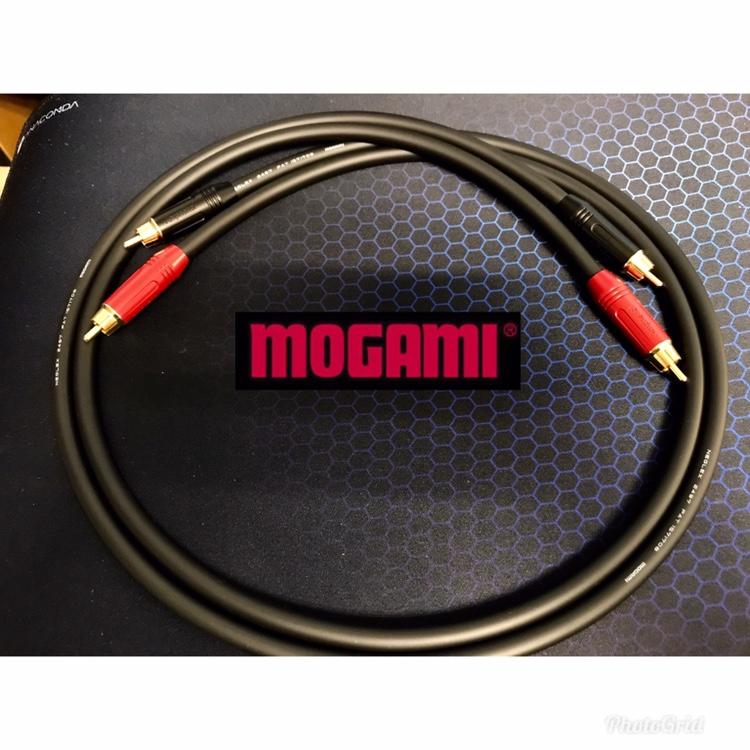 Mogami 2497 hi-end 75 ohm 訊號線（Amphenol RCA接頭）