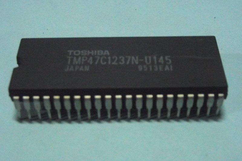 TOSHIBA  TMP47C1237N-U145