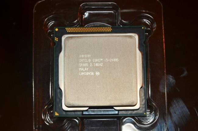 Intel LGA1155 i5-2400S CPU (6M Cache, up to 3.30 GHz)附銅底風扇