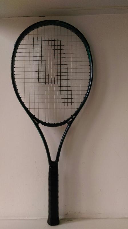 少用很新的Prince CTS Synergy DB 26 4 1/2" Tennis Racquet