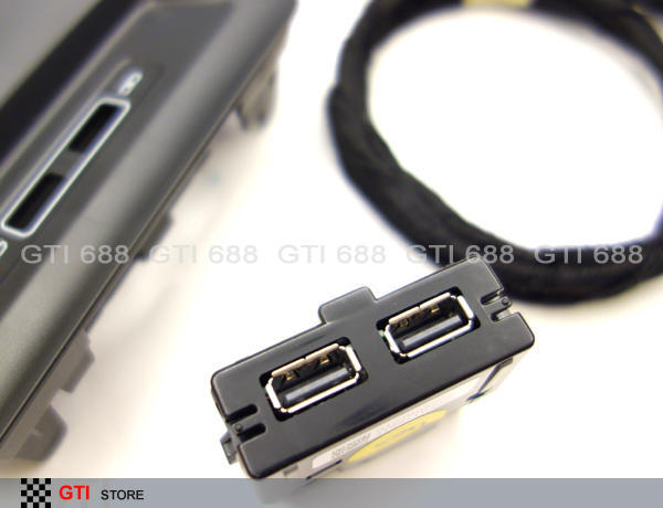 SKODA 原廠 KAROQ 後座 點菸器 USB 充電座 插座 套件