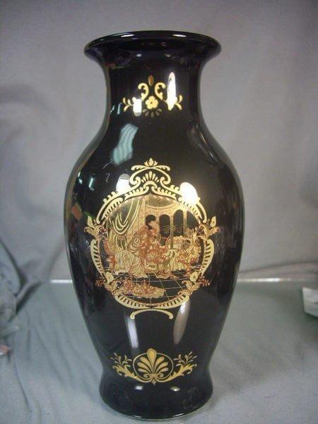 ♥  婉 湲  玉 石 坊  ♥ 華麗的皇家鎏金宮廷畫陶瓷花瓶﹧高22ㄨ寬10.1cm (652g)=A2-411