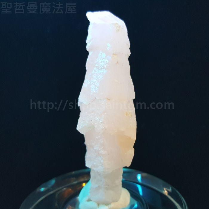 粉紅寶塔冰晶石柱狀單晶190708-24(有螢光反應)~湖南郴州