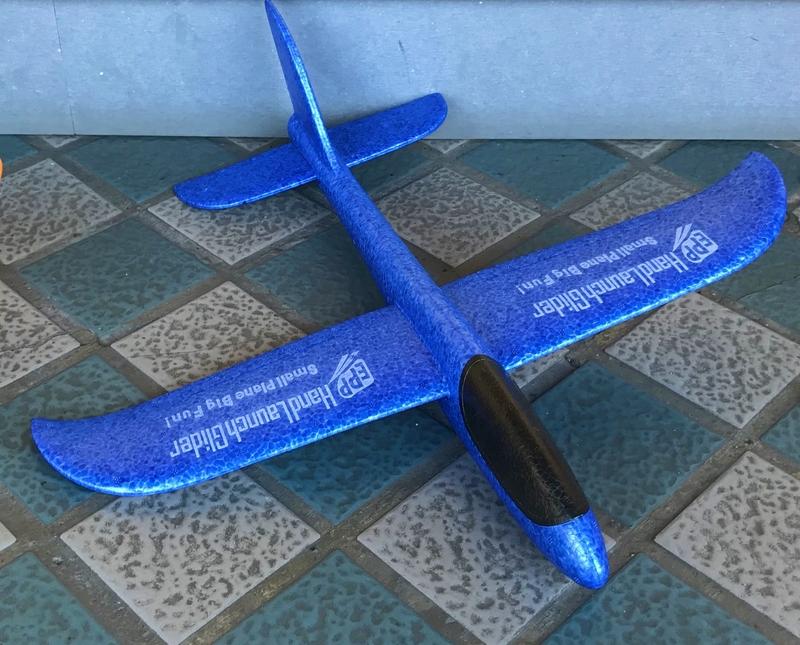 《飛機王》容易滑手擲無動力自由飛玩具飛機/比EPO更耐摔更好飛的EPP材質/藍色